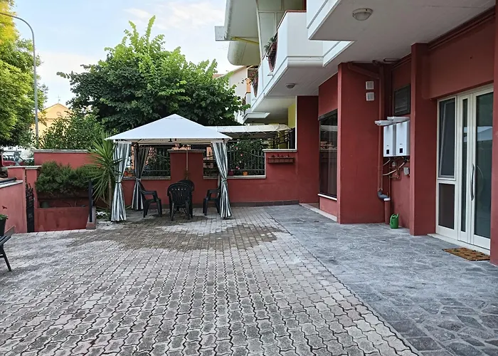 Casa Dante Alighieri, B